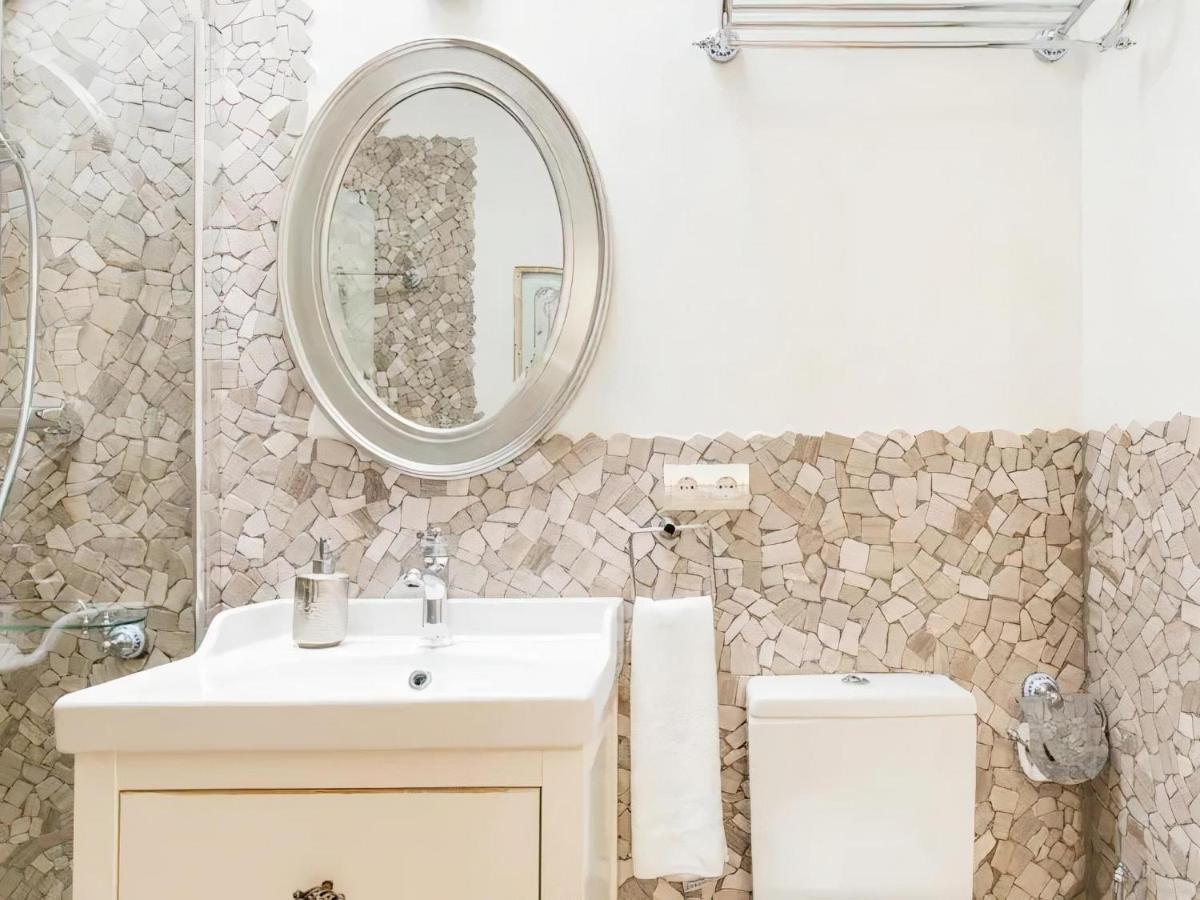 Sitges Spaces Beach House-4 Bedrooms, 3 Bathrooms, Large Terrace, Jacuzzi, Center-Beach Bagian luar foto