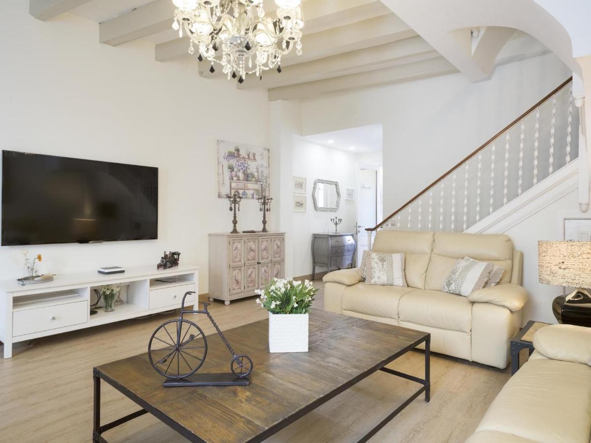 Sitges Spaces Beach House-4 Bedrooms, 3 Bathrooms, Large Terrace, Jacuzzi, Center-Beach Bagian luar foto